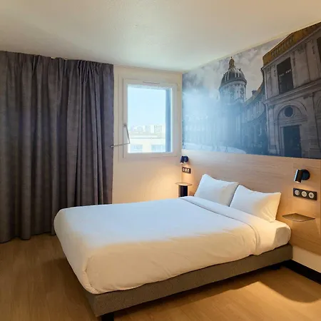 Paris 3 Etoiles 3*