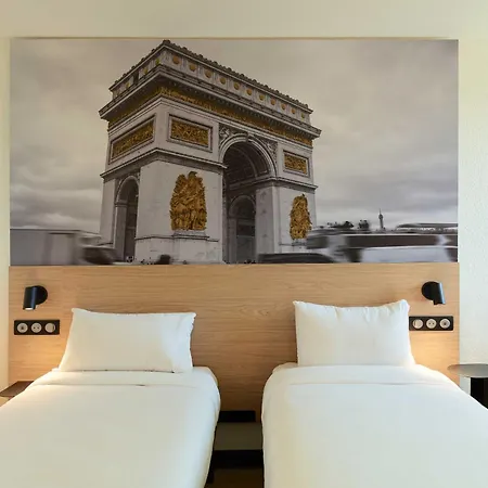 Отель Paris 3 Etoiles