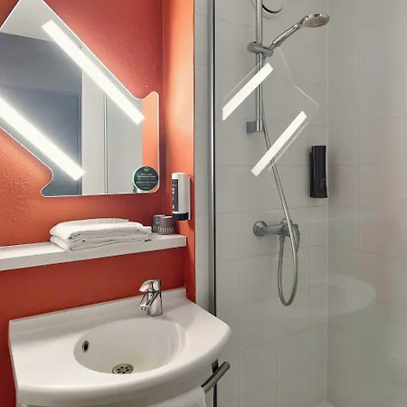 Paris 3 Etoiles Отель 3*